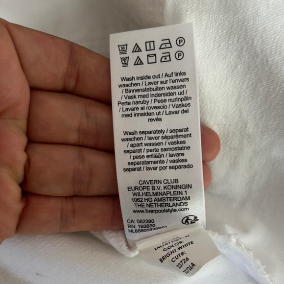 Liverpool Women's White Cropped Blazer - Picture 6 of 7